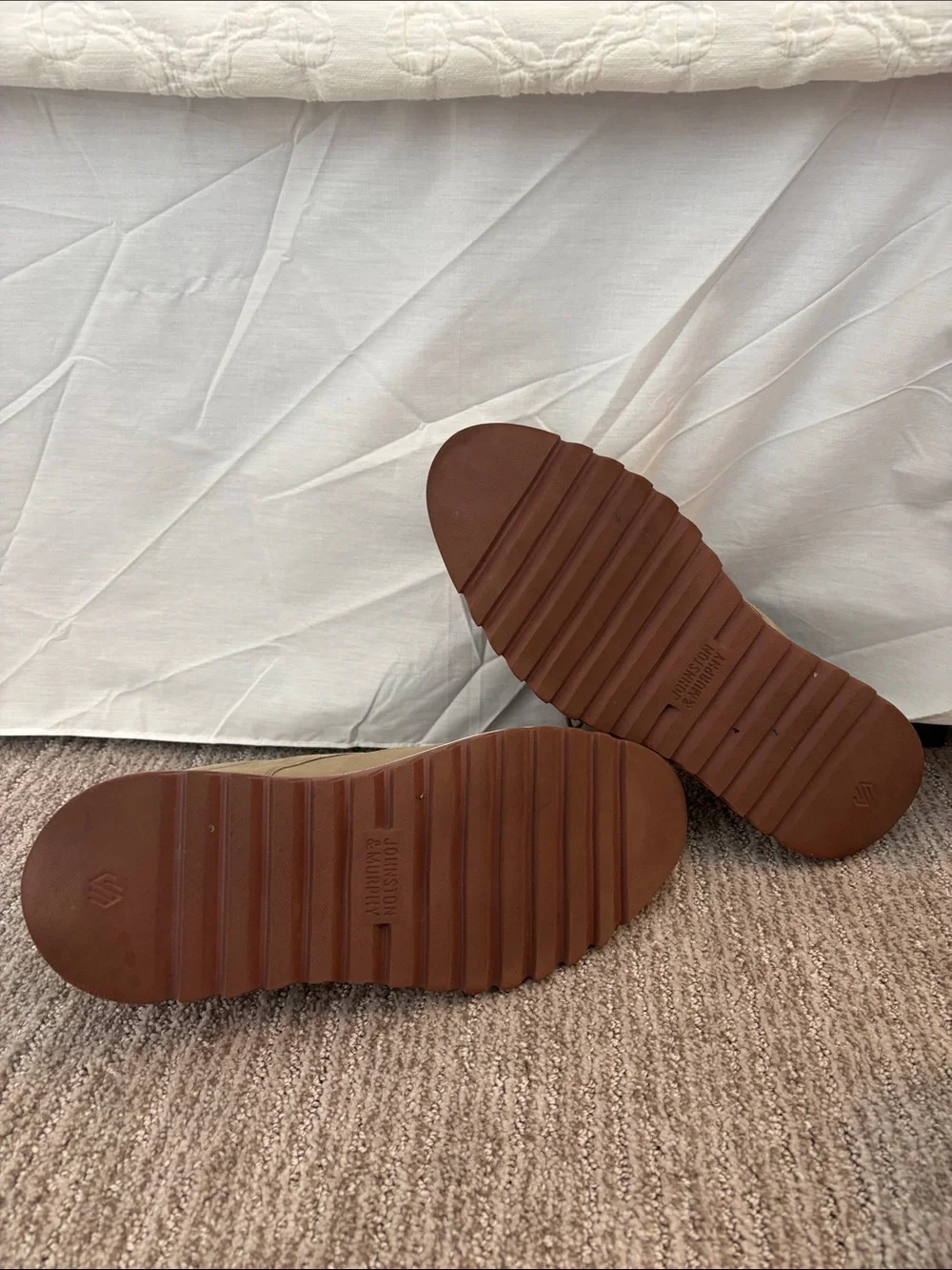 Johnston & Murphy lightweight flexible